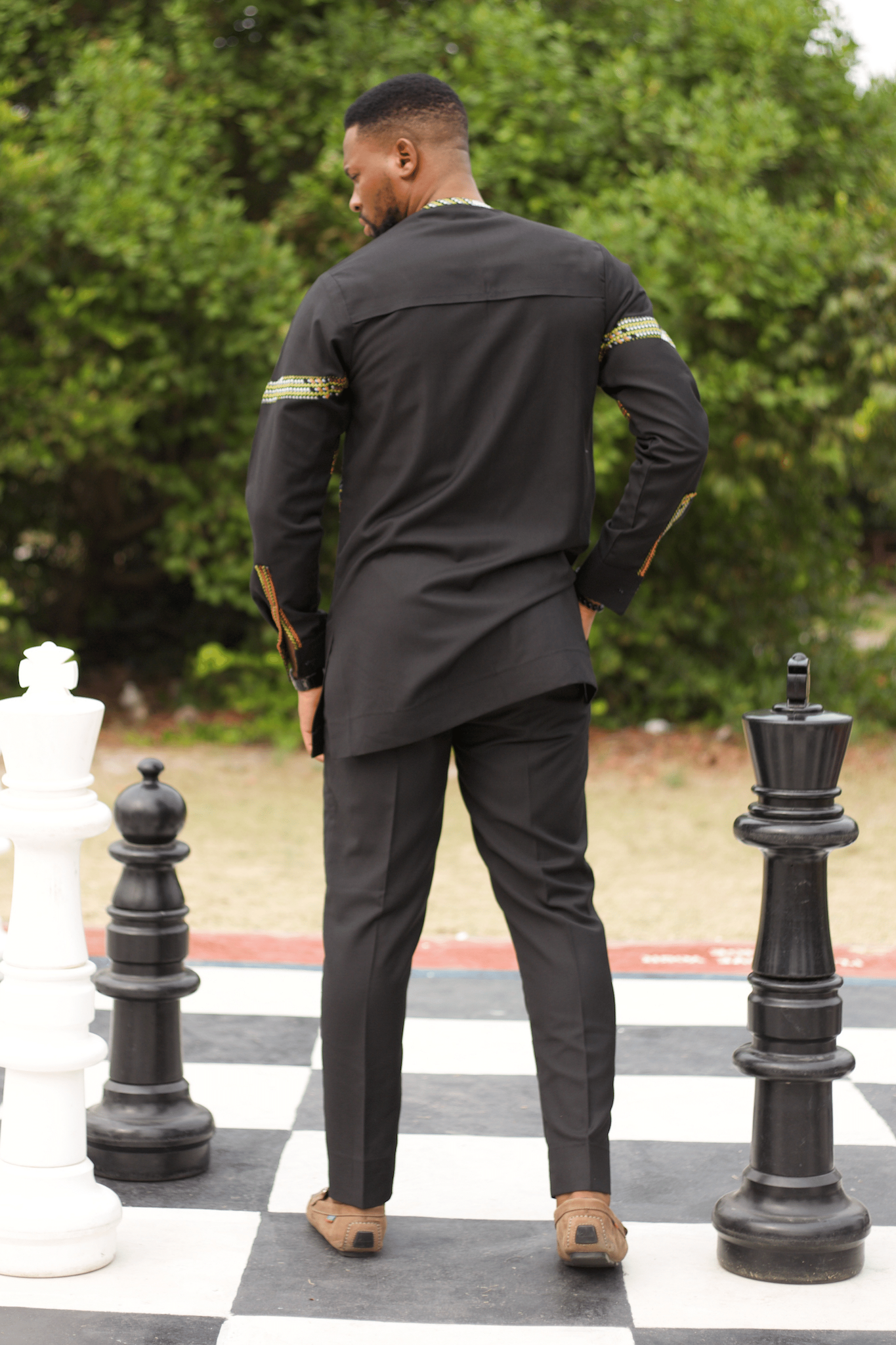 REHEMA African Suit, Black