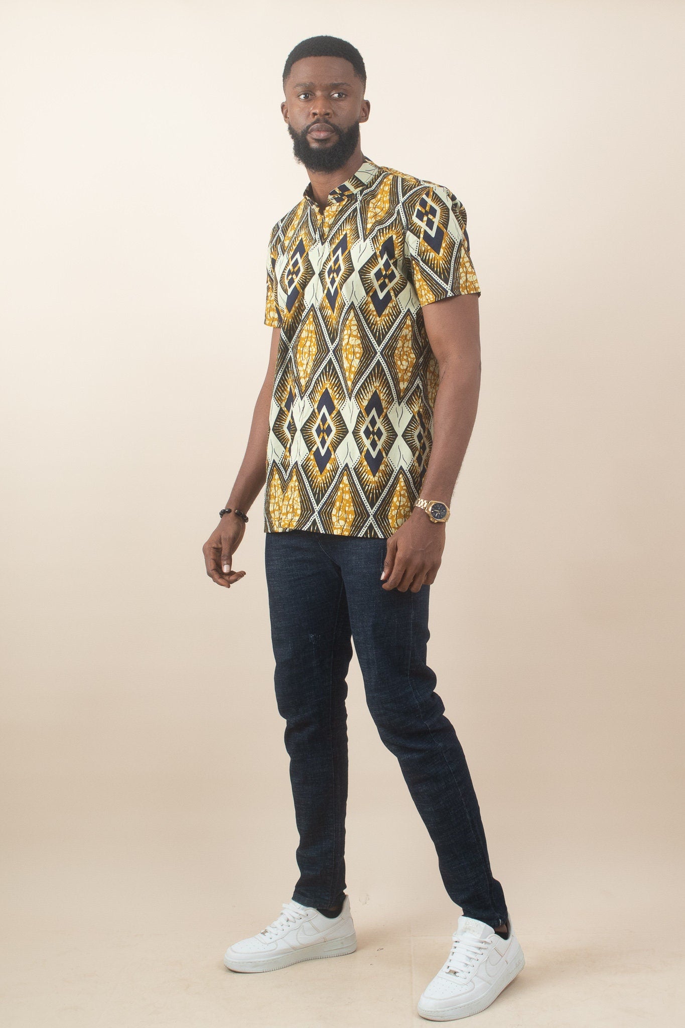 DABIRA Short SleeveAnkara Shirt detail — handcrafted in Nigeria by Naborhi