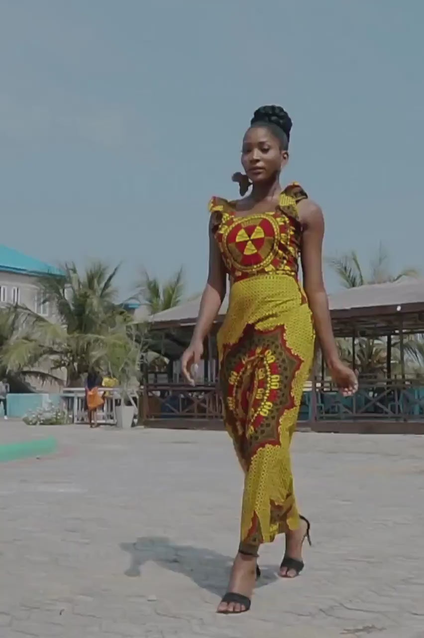 ADAEZE Ankara Crop Top - Women — video by Naborhi